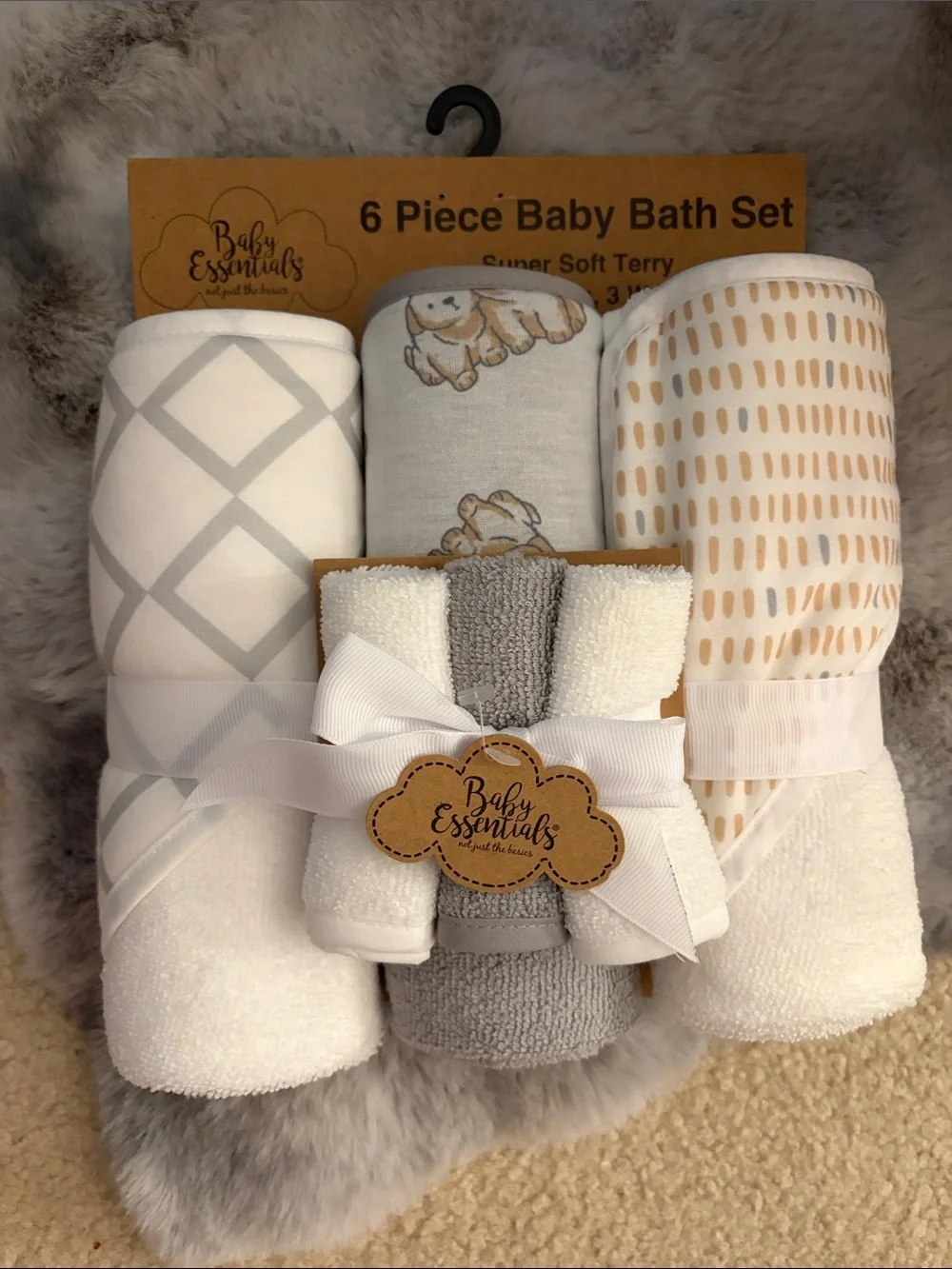 NWT Baby Essentials Neutral Baby Bath Set - Gray & Cream
